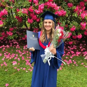 Meet your Posher, Hannah